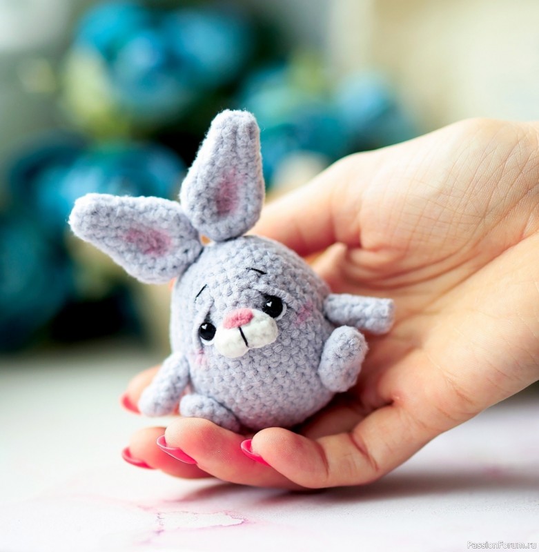 Зайка-яйцо крючком. МК