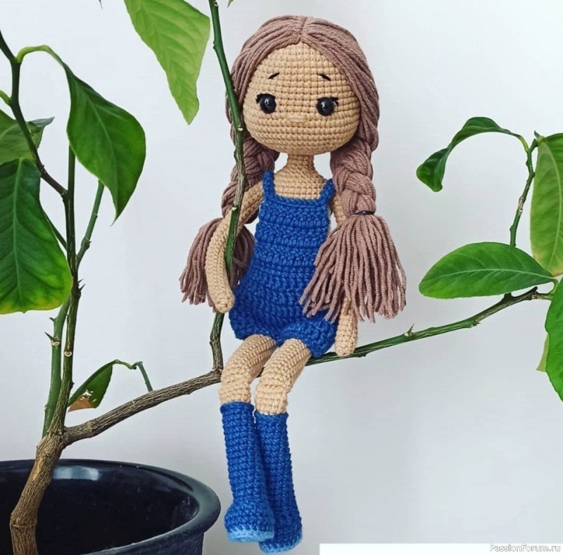 Кукла с косичками крючком. МК
