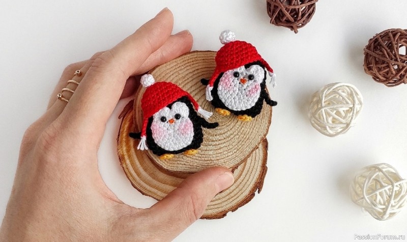 Брошка "Пингвинчик" крючком. МК