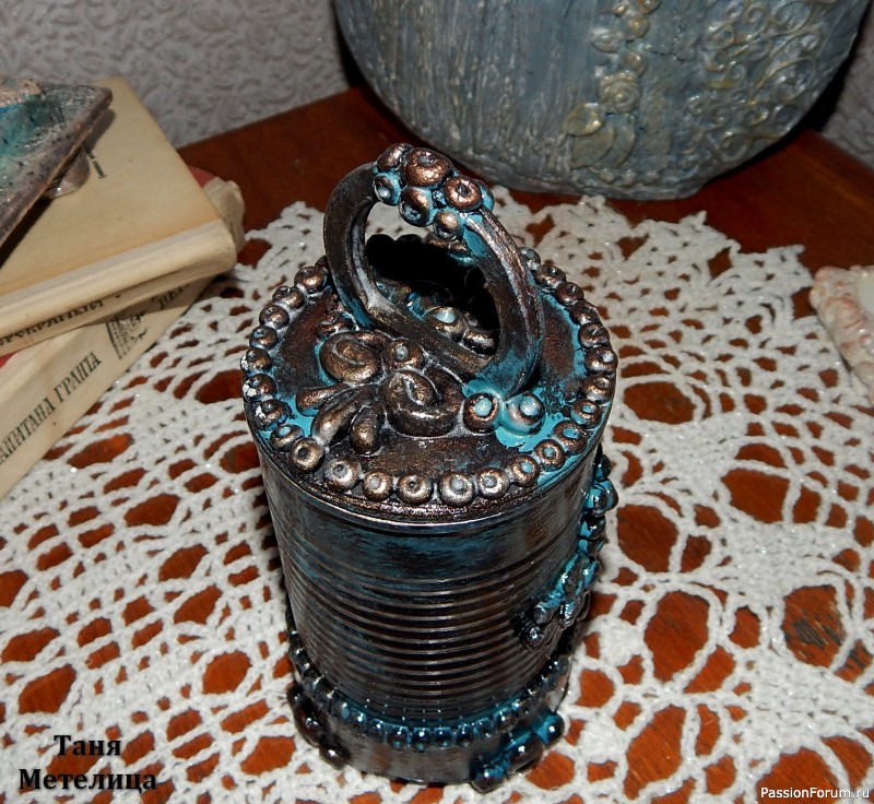 Шкатулочка из железной банки
