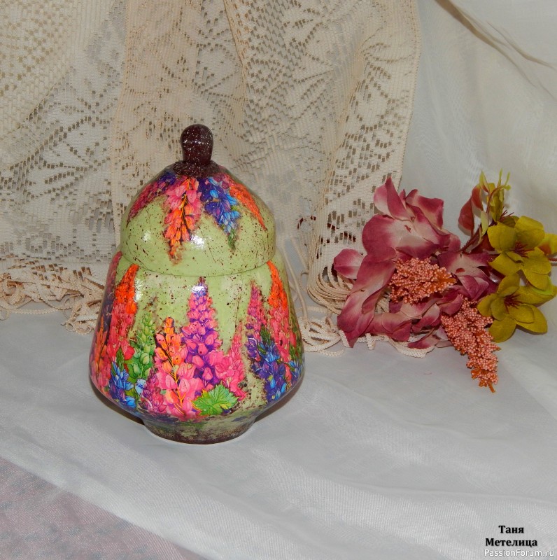 Шкатулка "Люпины".