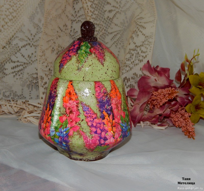 Шкатулка "Люпины".