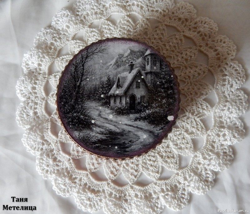 Переделка двух баночек в шкатулки.