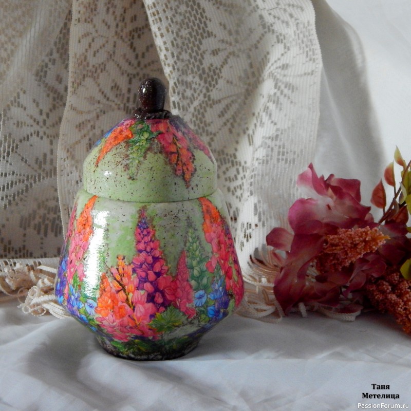 Шкатулка "Люпины".