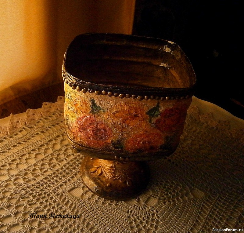 Конфетница из пластиковой банки. МК.