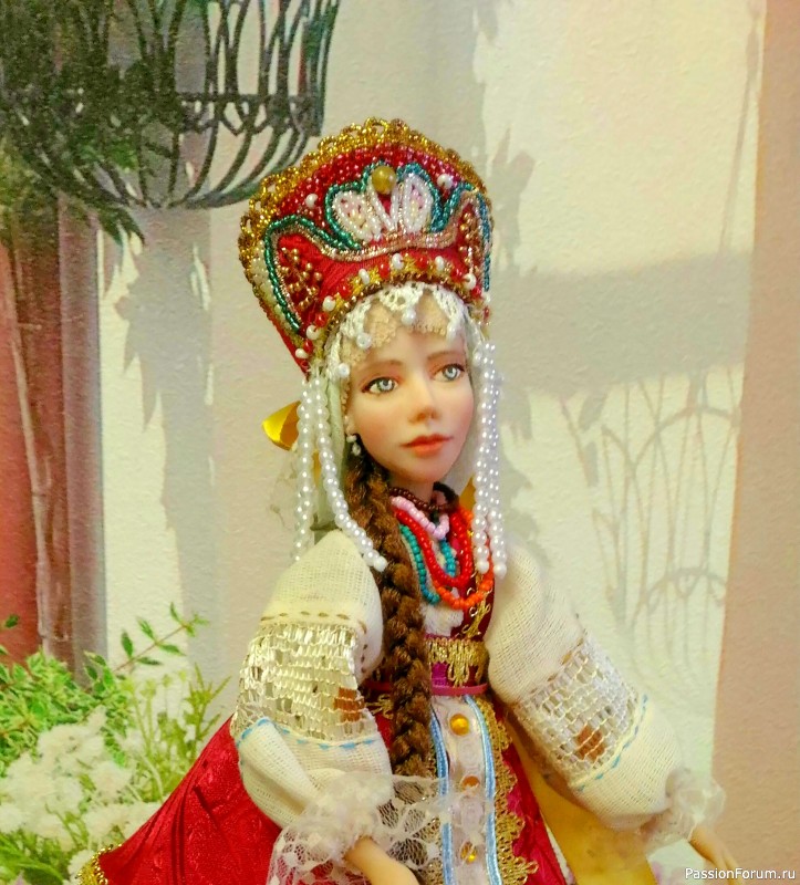 Кукла из запекаемого пластика в Русском костюме