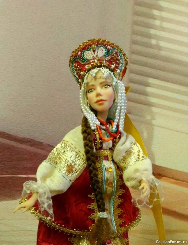 Кукла из запекаемого пластика в Русском костюме