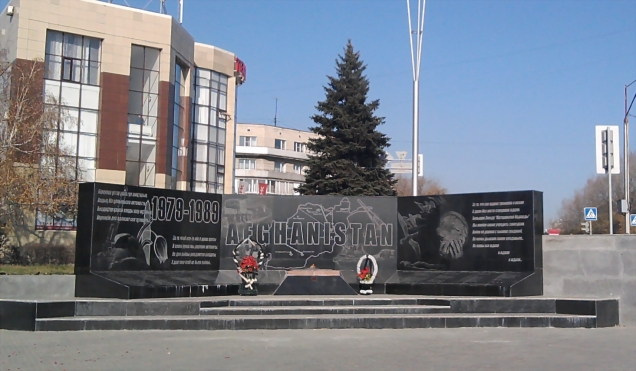 Подпись не требуется. Этим летом памятник облагородили,выглядит достойно. Подпись не требуется. Этим летом памятник облагородили,выглядит достойно.