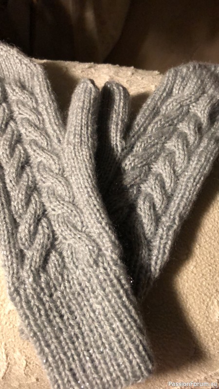Шапочка, шарф и рукавички
