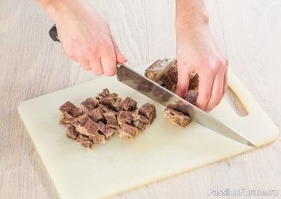 Овощной суп с грудинкой - сытный обед для большой семьи