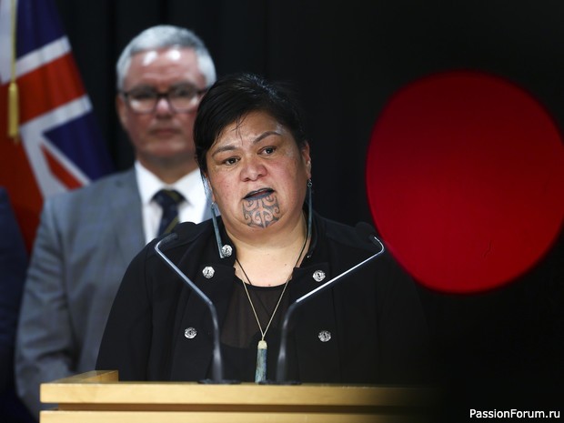 Самый необычный министр в мире: кто такая Наная Махута — политик из племени маори Самый необычный министр в мире: кто такая Наная Махута — политик из племени маори