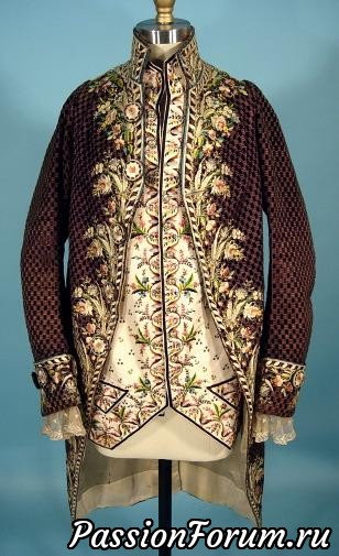 Вышивка на старинных нарядах 17-19 век часть 2
