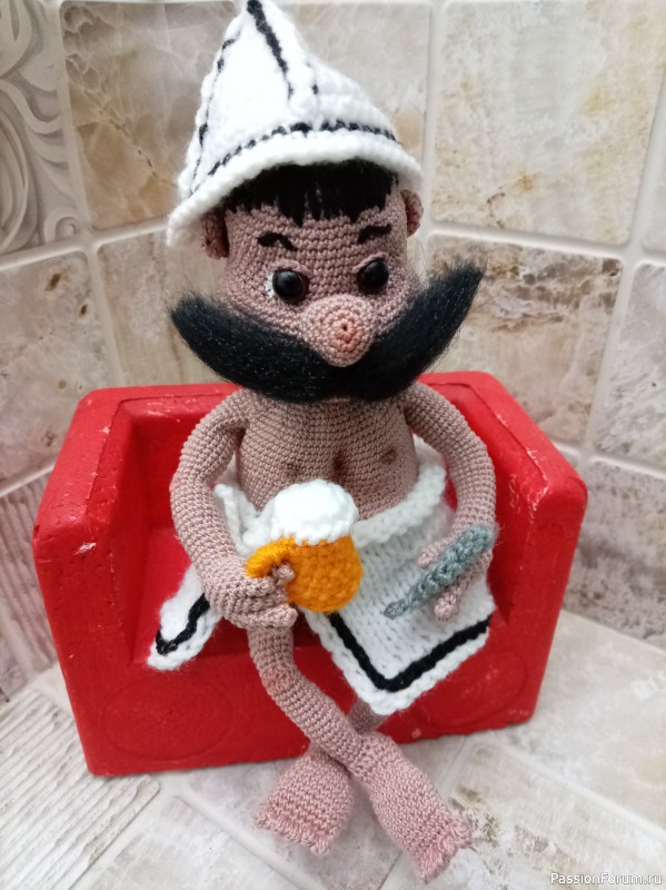 Банщик. Игрушка крючком