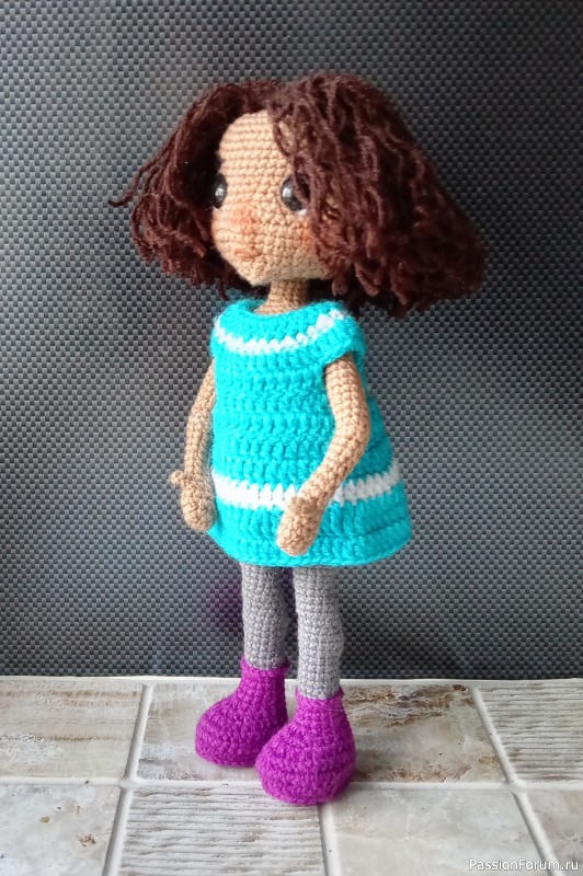 Куколка крючком