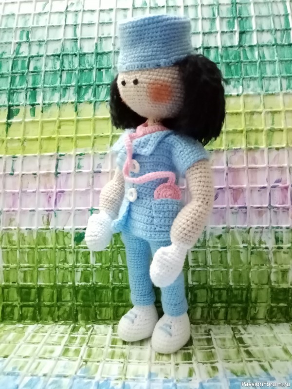Кукла Доктор