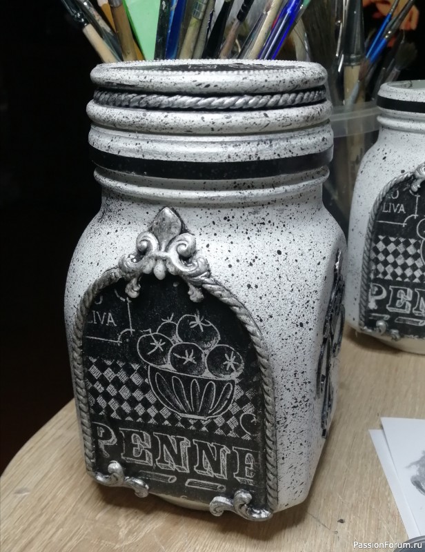 ШКАТУЛКА И БАНОЧКИ.