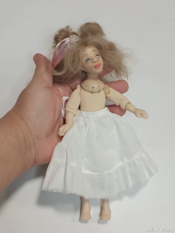 Хранительница рукоделия.