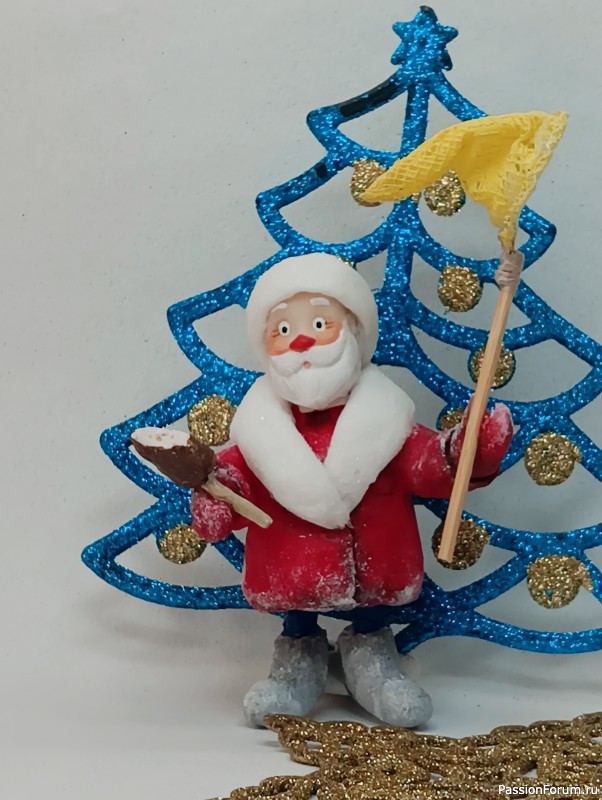 Дед Мороз из лета и Снегурка - символ года))