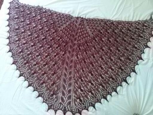 Это фарерская шаль, shawl_Blattern_und_Bluten
Вязала спицами № 3,5 из Камтекс, ушло чуть меньше мотка. Это фарерская шаль, shawl_Blattern_und_Bluten
Вязала спицами № 3,5 из Камтекс, ушло чуть меньше мотка.