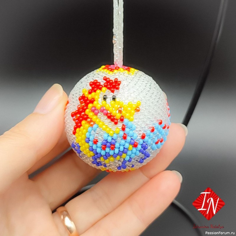 Мои ёлочные игрушки из бисера.