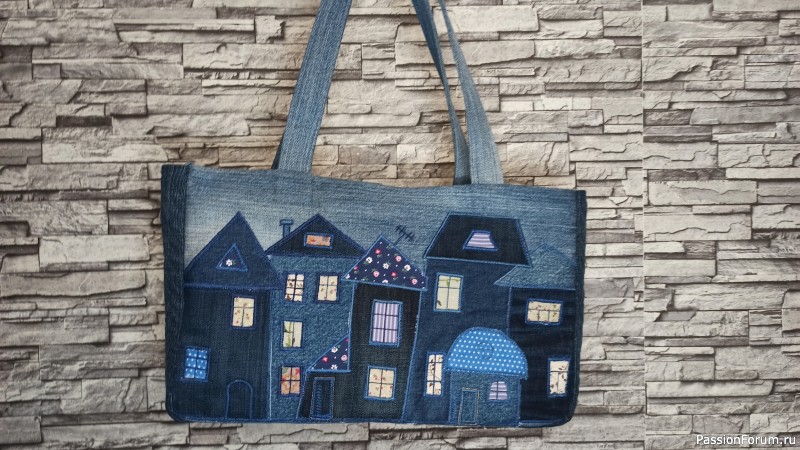 Из джинсовых лоскутков своими руками! DIY Стильная сумка из старых джинсов! Мастер класс.