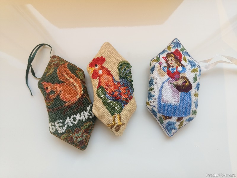 Новогодние игрушки