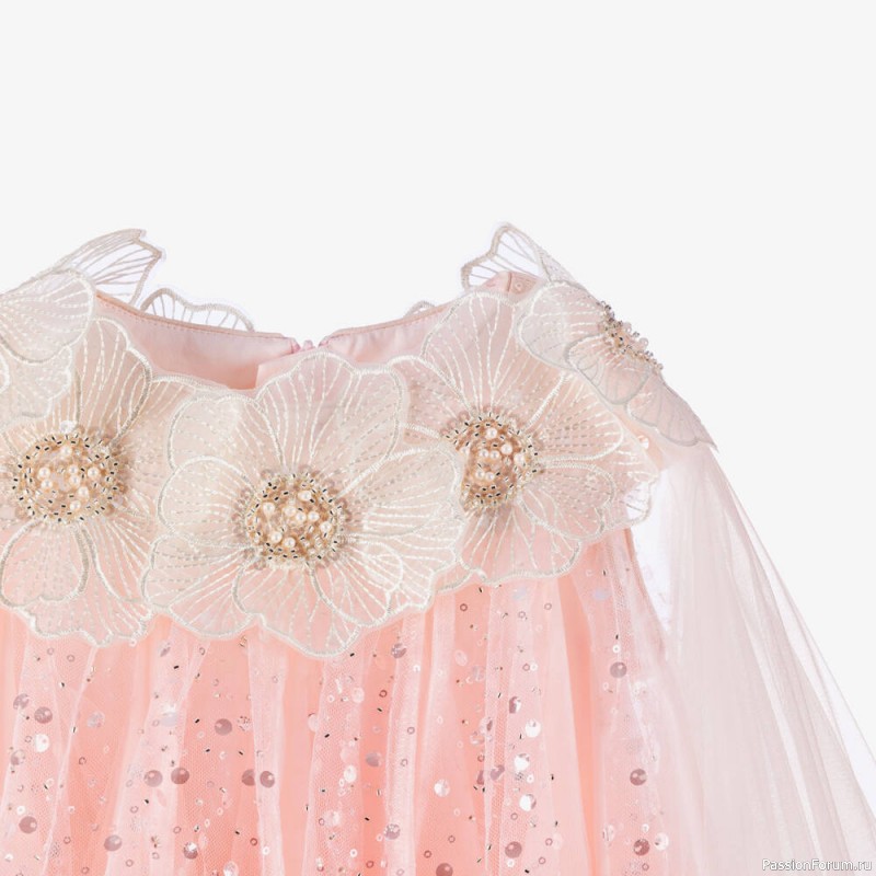 Из зимы в лето: весенне-цветочное для девочек. Идеи, акценты