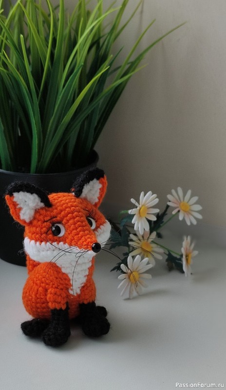 Лисичка с хитрой мордочкой