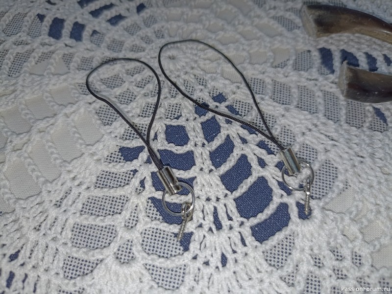 Брелки из когтей медведя