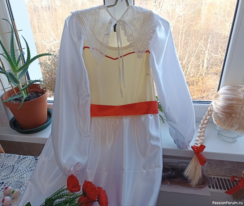 Сшила платье для костюмированной вечеринки