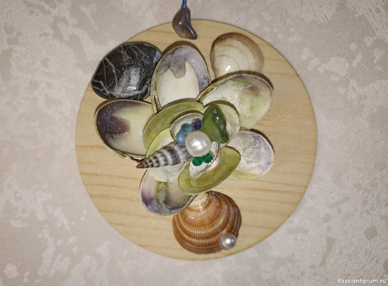 Цветок из ракушек