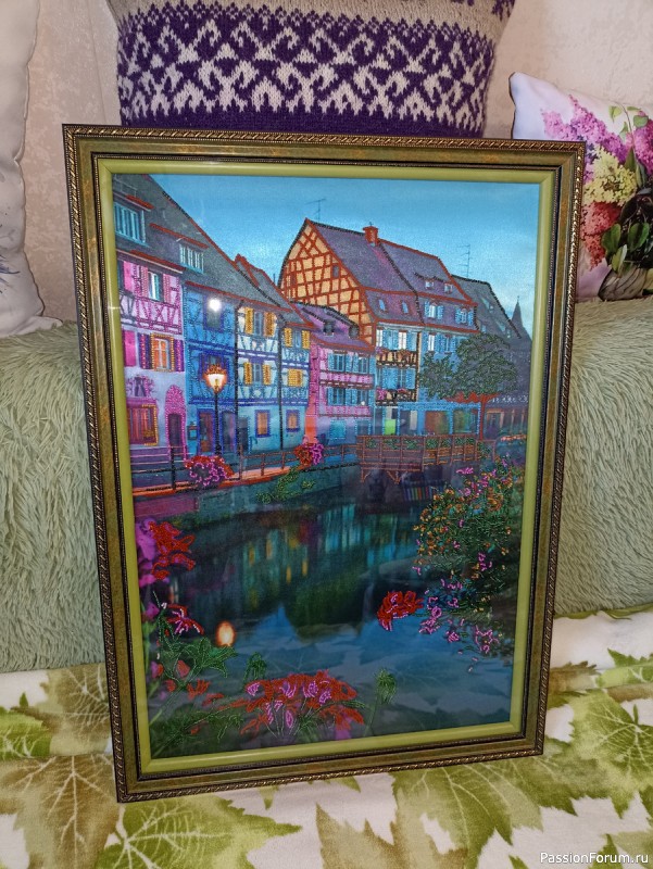 Вышитая бисером картина "Вечер у озера"