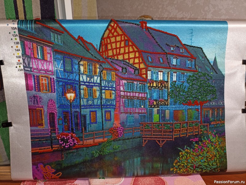 Вышитая бисером картина "Вечер у озера"