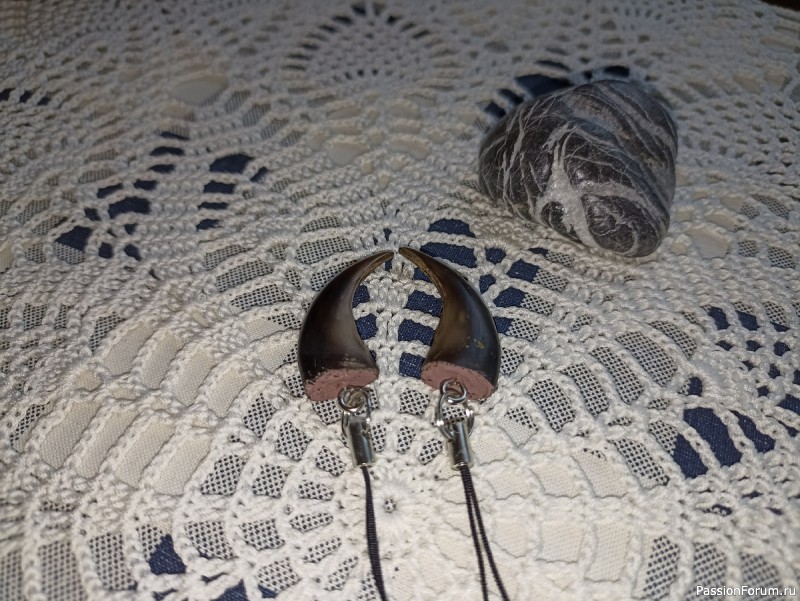 Брелки из когтей медведя