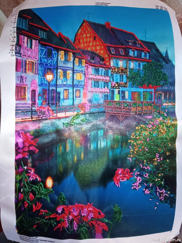 Вышитая бисером картина "Вечер у озера"