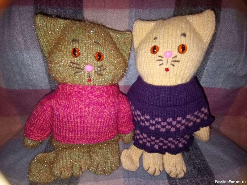 Связала котиков спицами. МК
