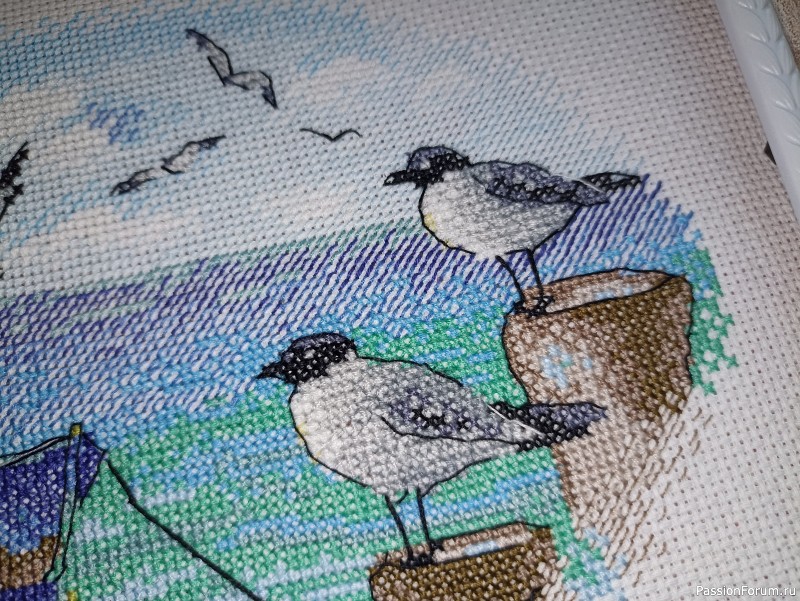 Вышивка Чайки на причале
