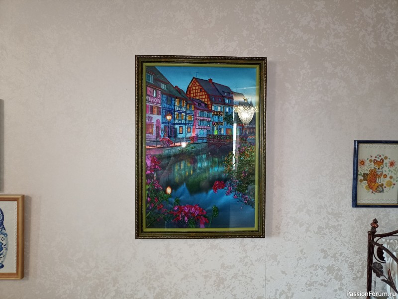 Вышитая бисером картина "Вечер у озера"