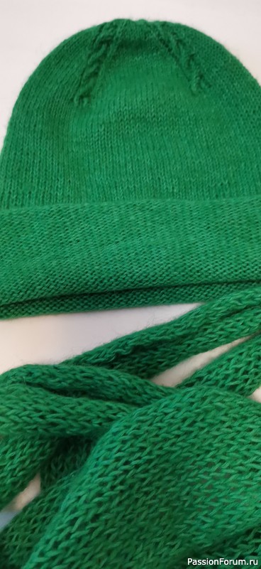 Шапочка и шарф "Код Зелёный"