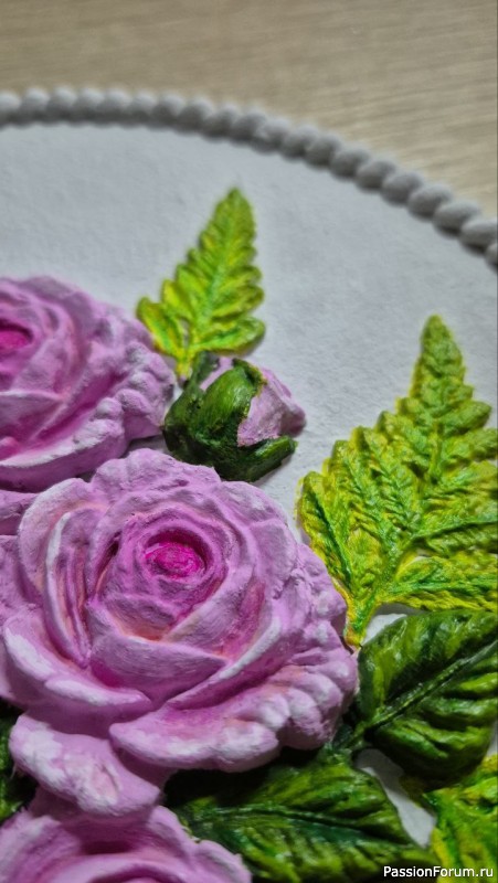 Панно "Магнолия" из папьемаше и гипса