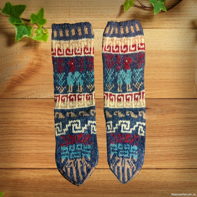 Этно-классика в жаккарде: Мои носки &laquo;Перуанское плато&raquo; 🏔🧶