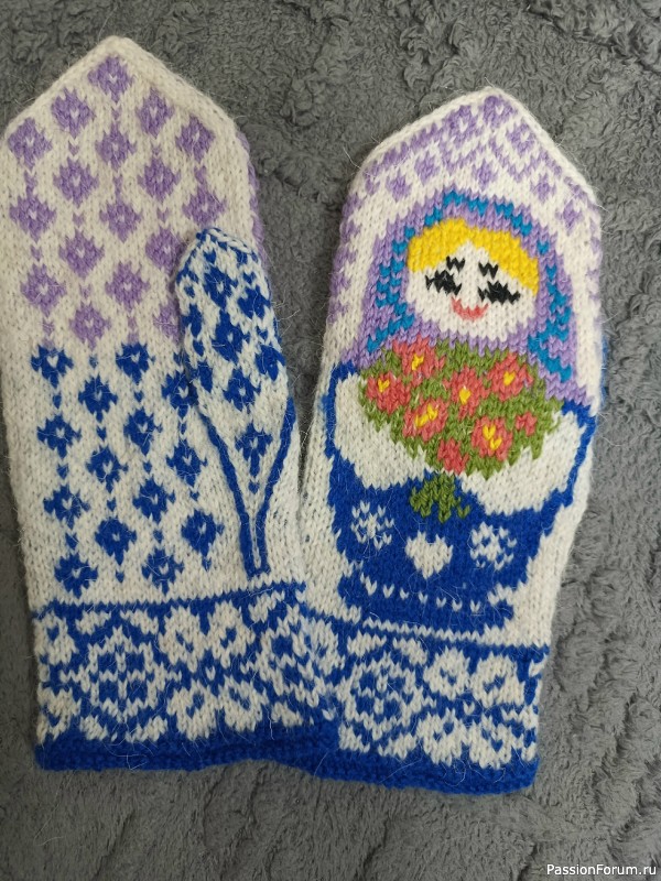 Матрешка с букетом: от идеи до каждой петельки. Почему авторские схемы стоят своих денег?