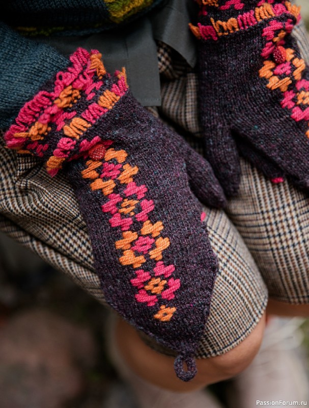 Вязаные проекты в книге &laquo;Traditions Revisited&raquo;.