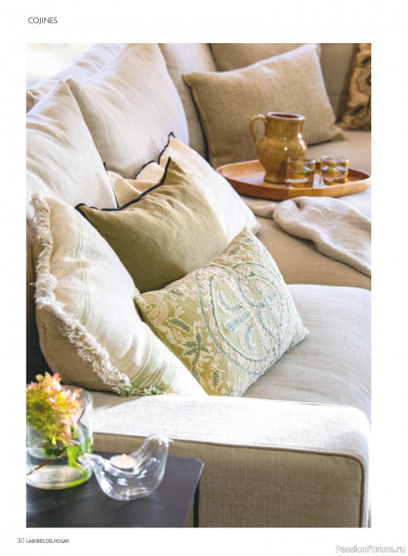 Коллекция проектов для рукодельниц в журнале «Labores del hogar №792 2025»