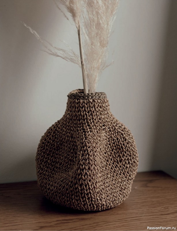 Вязаные проекты в книге «Radiant Raffia»