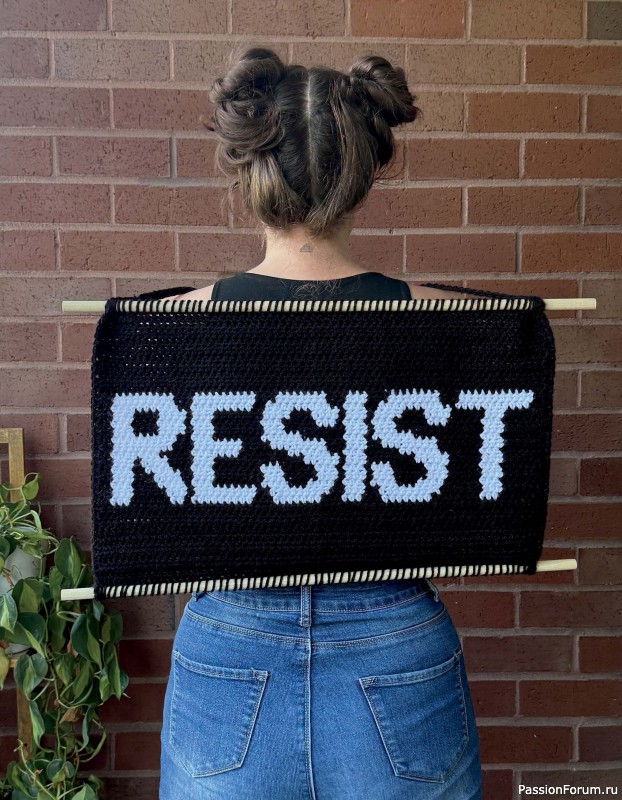 Вязаные проекты в книге «Modern Crochet Tapestries»