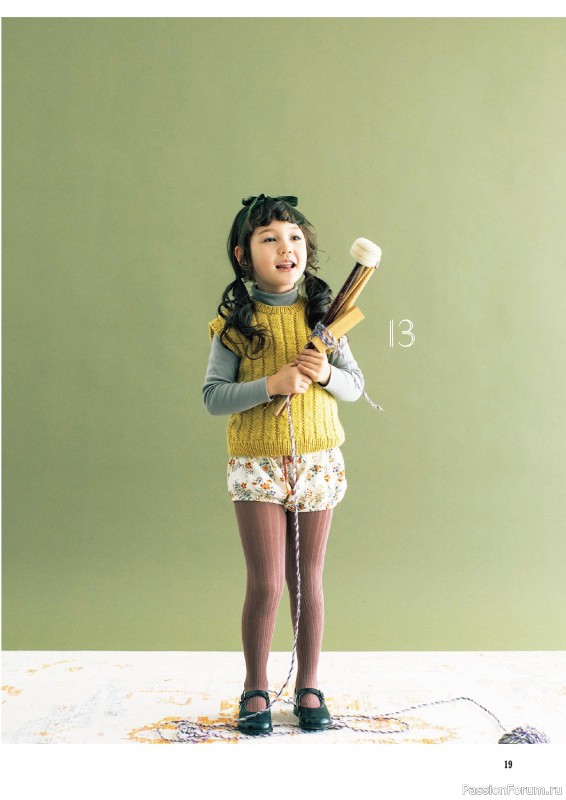 Вязаные проекты в книге &laquo;Hand Knitted Children Knits for Boys & Girls&raquo;.