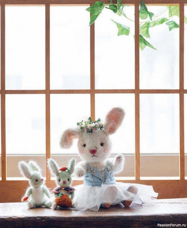 Вязаные проекты в книге &laquo;Шарнирные игрушки на спицах&raquo;.