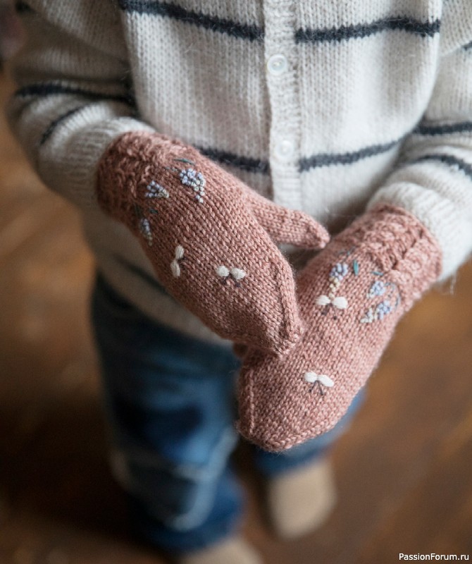 Вязаные для детей в книге &laquo;Making Memories&raquo;. Продолжение