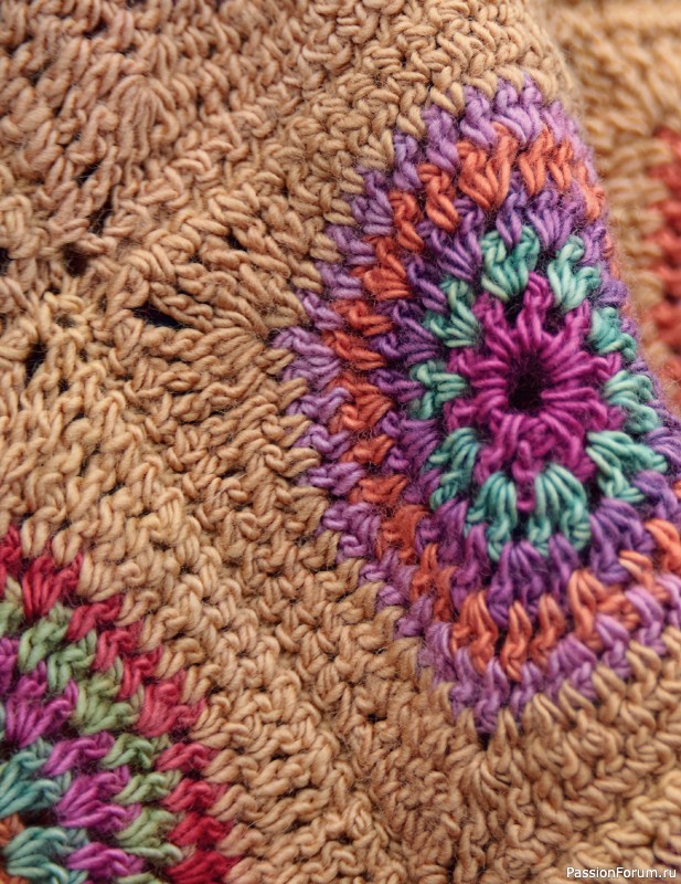 Вязаные проекты в книге «Block-by-Block Blankets and Afghans».